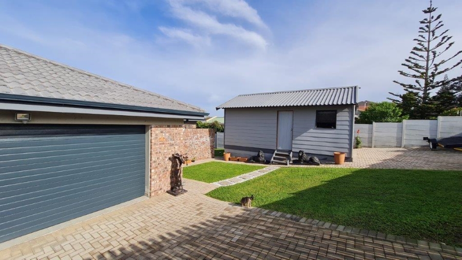 3 Bedroom Property for Sale in Dana Bay Western Cape